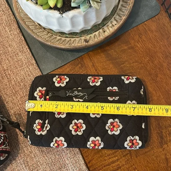 Vera Bradley Black and Red Floral Tote Bag - Picture 11 of 12